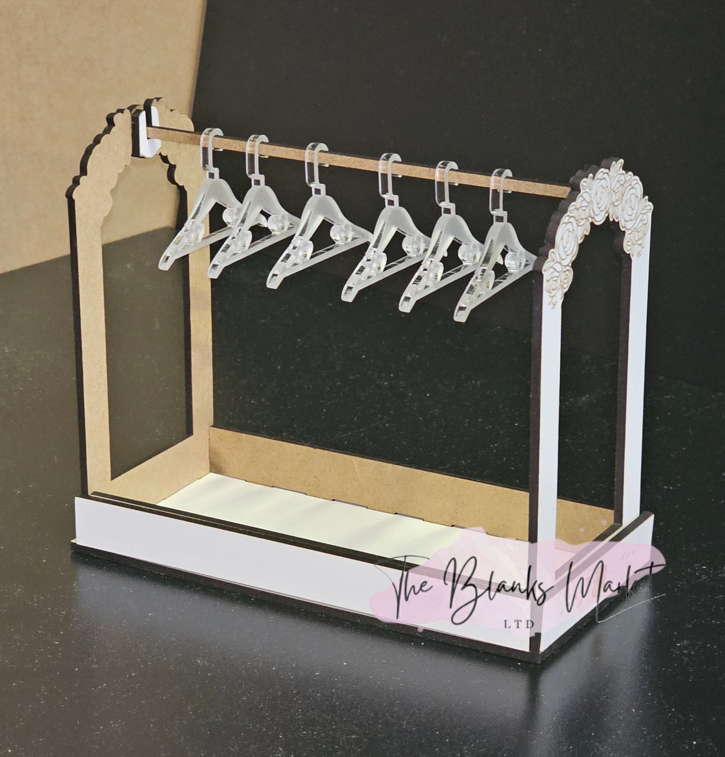 Earing hanger rack