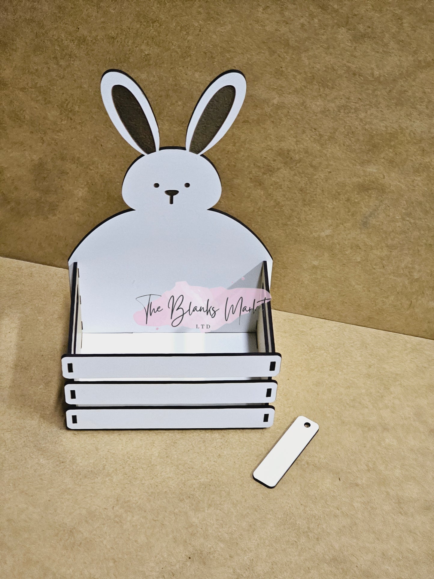 Easter bunny crate with tag
