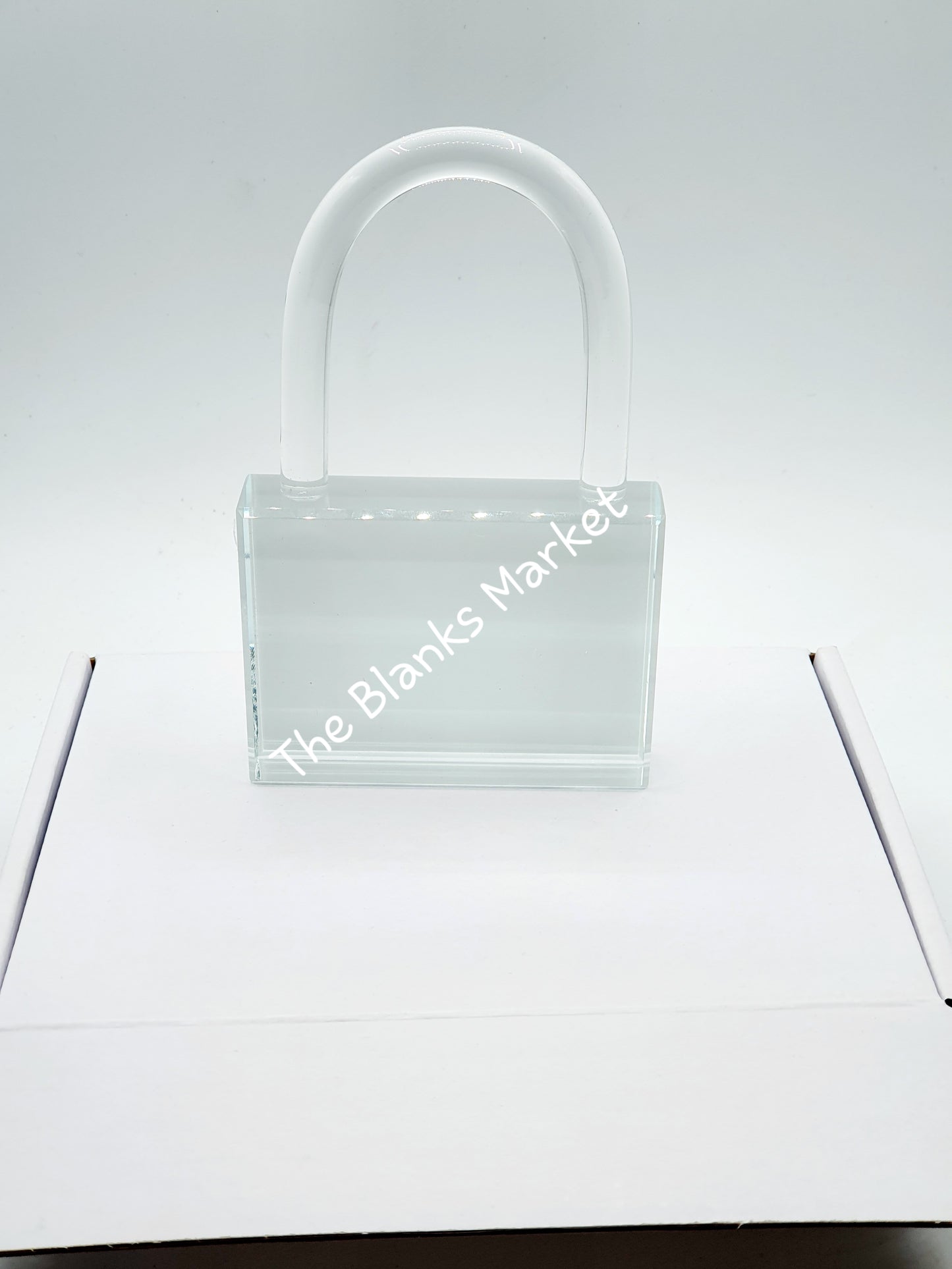 Sublimation crystal lock