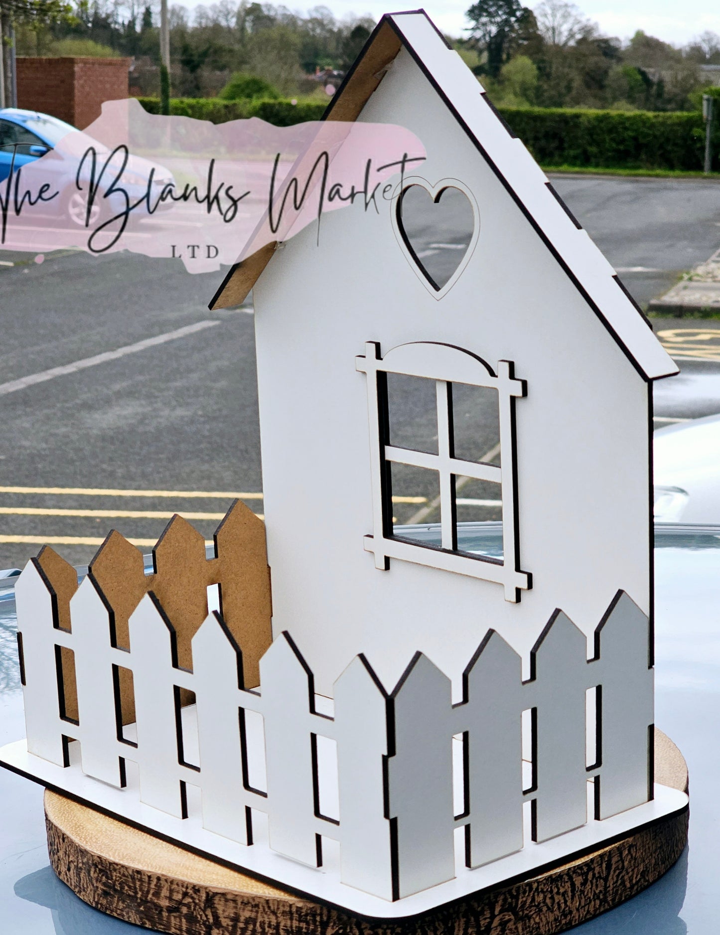 Flower box house basket