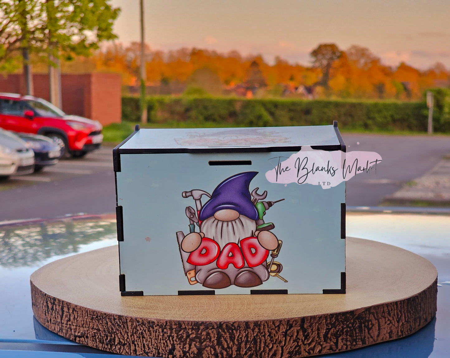White fronted mdf mug box