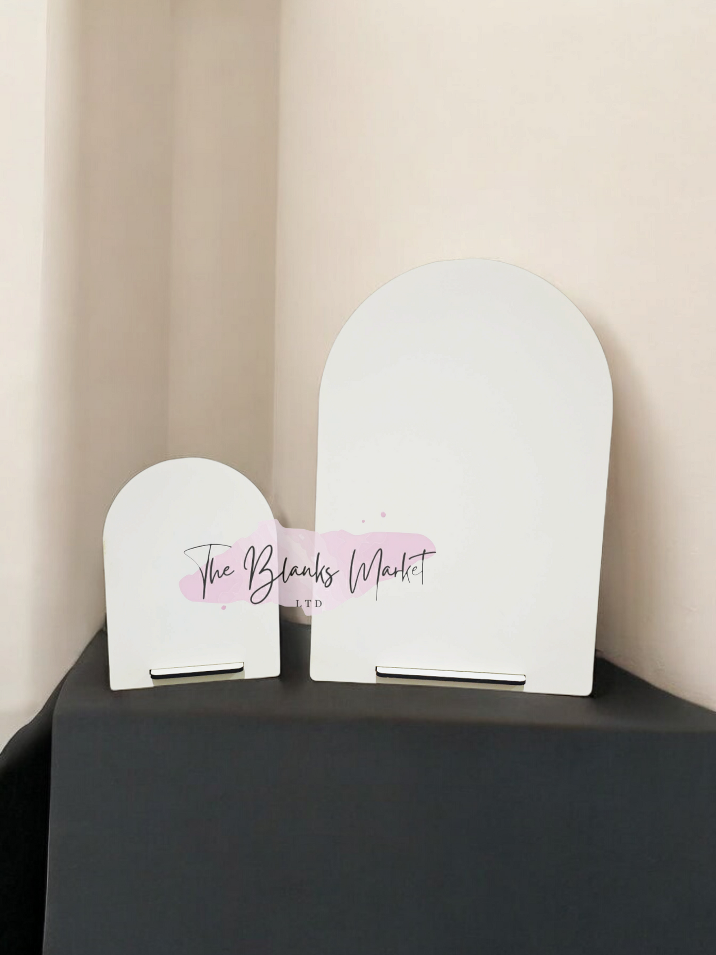 Arch table sign-white fronted