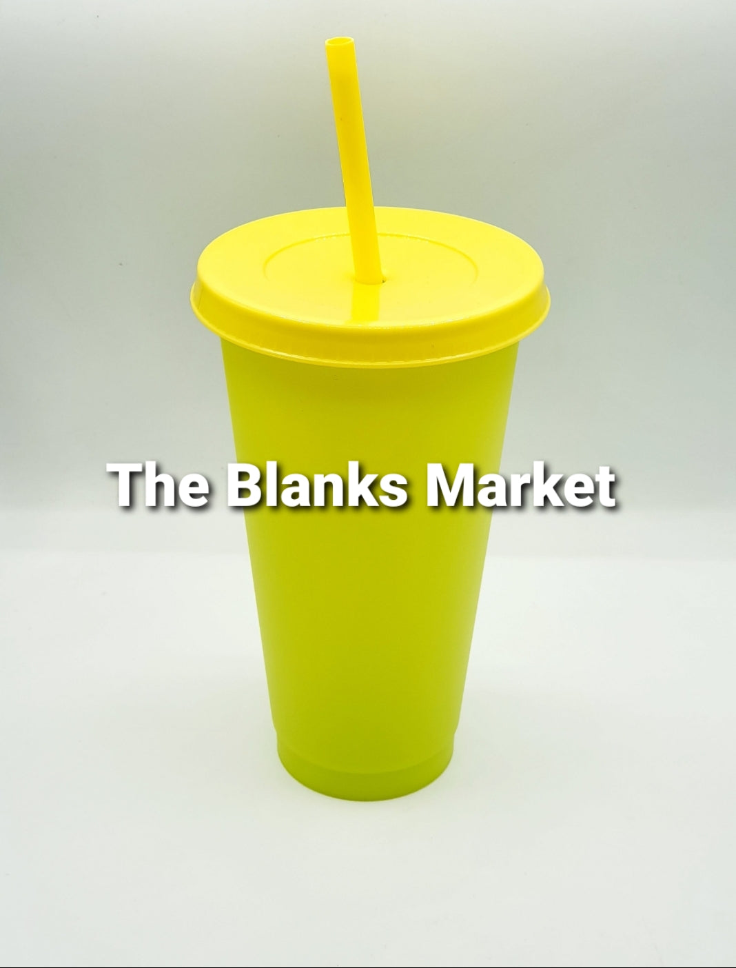 Colour changing cups