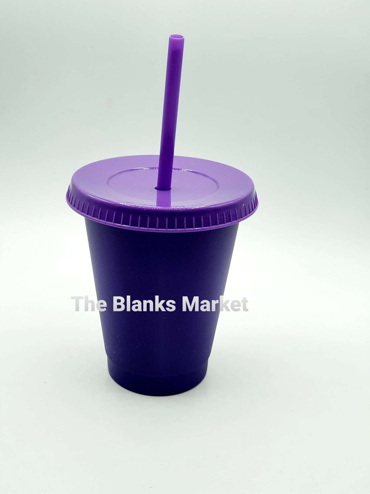 16oz cups with lids and straws
